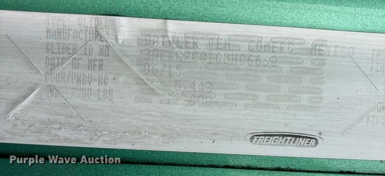 image for item DU1338 2016 Freightliner Columbia semi truck