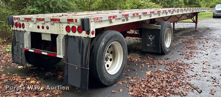 image for item DU1341 2008 Wilson flatbed trailer