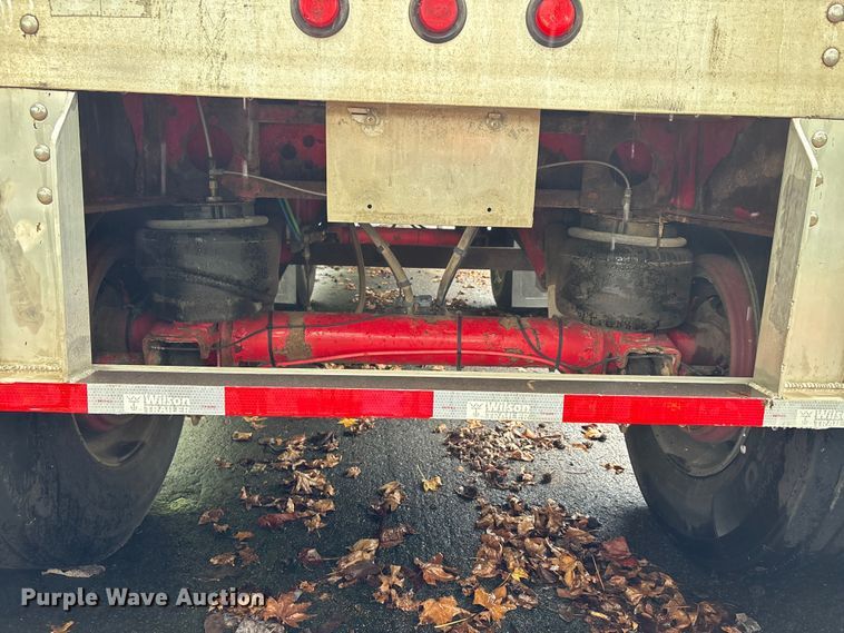 image for item DU1341 2008 Wilson flatbed trailer
