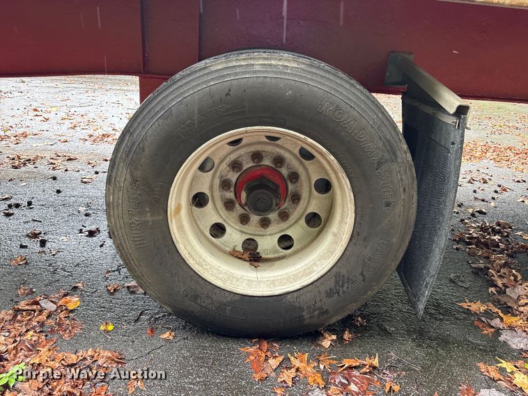 image for item DU1341 2008 Wilson flatbed trailer