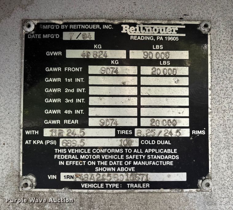 image for item DU1342 2005 Reitnouer flatbed trailer