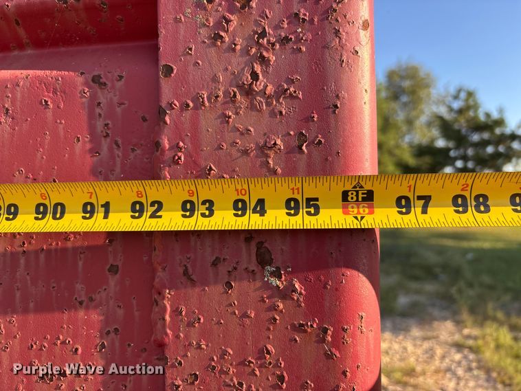 image for item DU1395 1986 Bail pup grain trailer