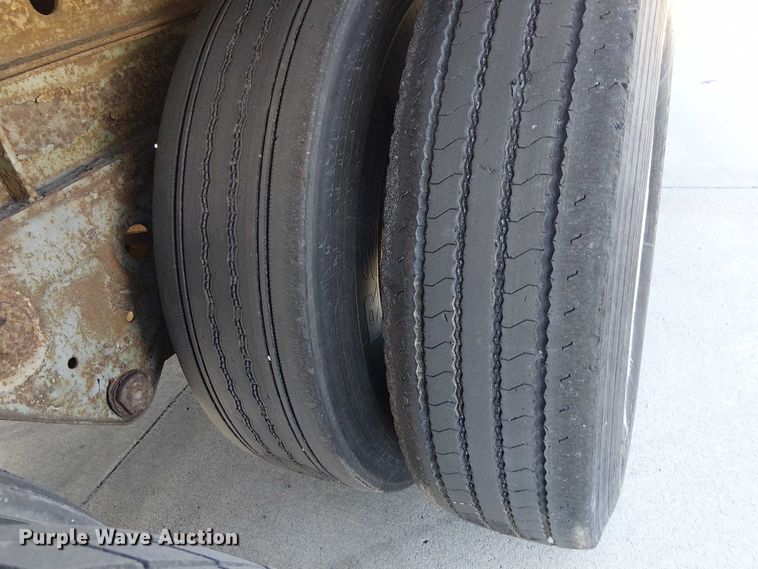 image for item DU3655 1996 Fruehauf dry van trailer