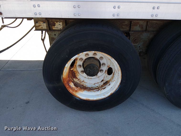 image for item DU3655 1996 Fruehauf dry van trailer