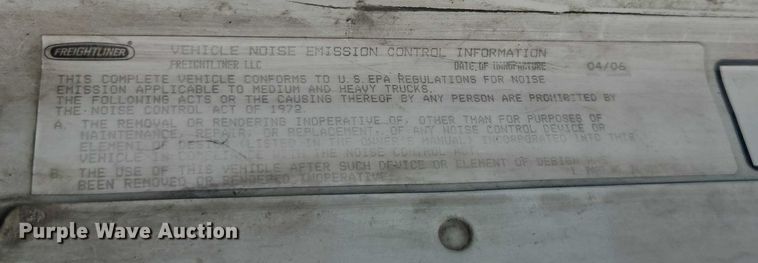 image for item DU7949 2007 Freightliner Columbia semi truck