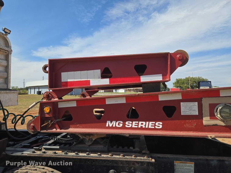 image for item DW5122 1997 Trail King TK80MDG-483 lowboy equipment trailer