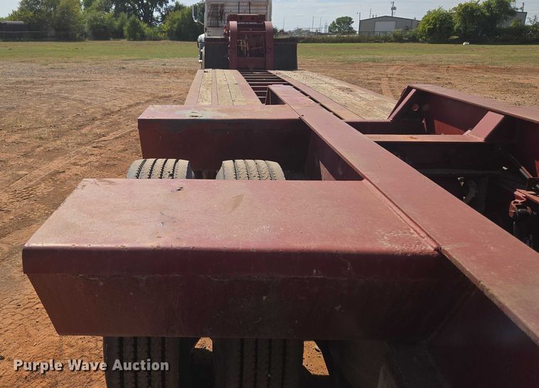 image for item DW5122 1997 Trail King TK80MDG-483 lowboy equipment trailer