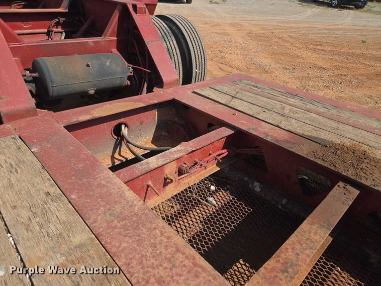 image for item DW5122 1997 Trail King TK80MDG-483 lowboy equipment trailer