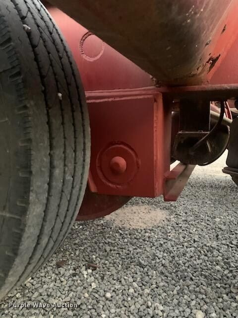 image for item DW5122 1997 Trail King TK80MDG-483 lowboy equipment trailer