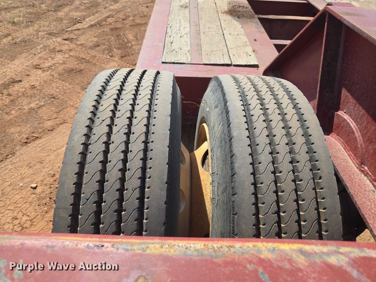 image for item DW5122 1997 Trail King TK80MDG-483 lowboy equipment trailer