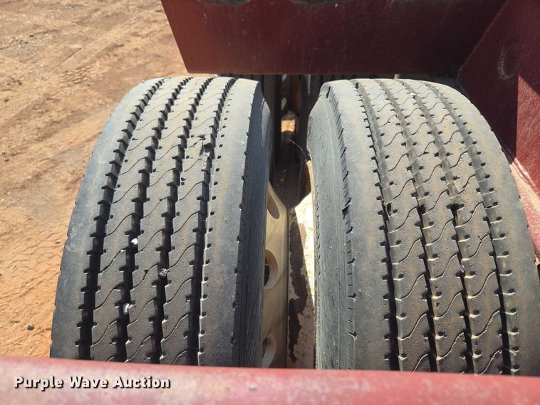 image for item DW5122 1997 Trail King TK80MDG-483 lowboy equipment trailer