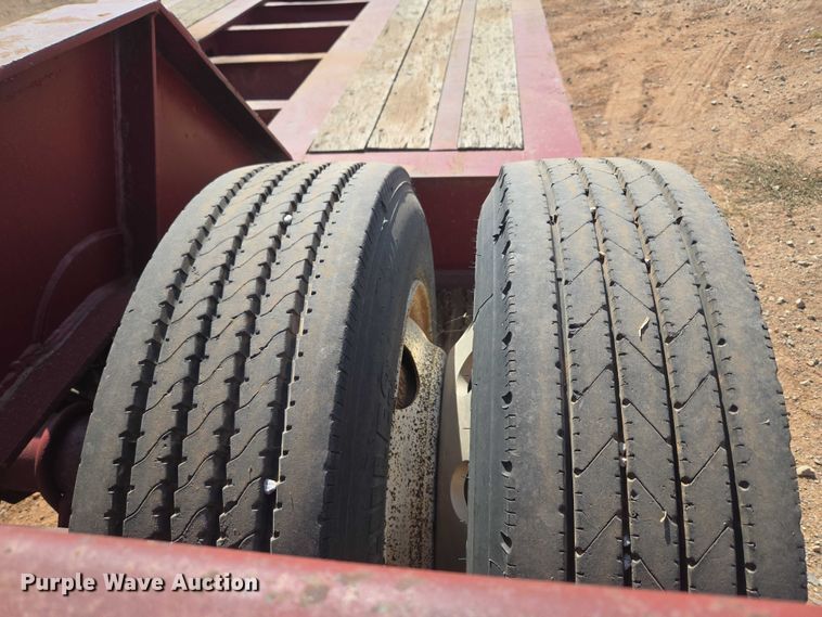 image for item DW5122 1997 Trail King TK80MDG-483 lowboy equipment trailer