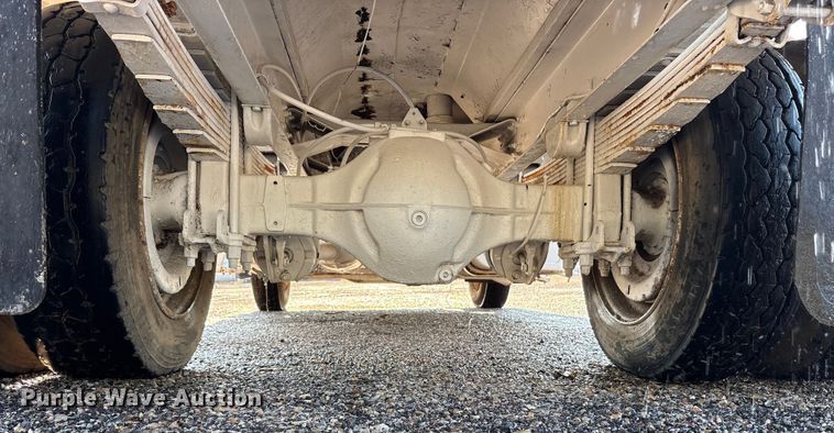 image for item DY0961 1989 Mack CS water truck