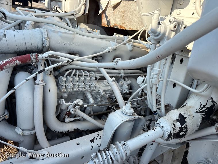 image for item DY0961 1989 Mack CS water truck