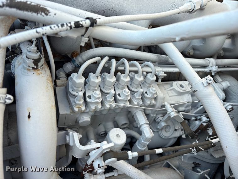 image for item DY0961 1989 Mack CS water truck