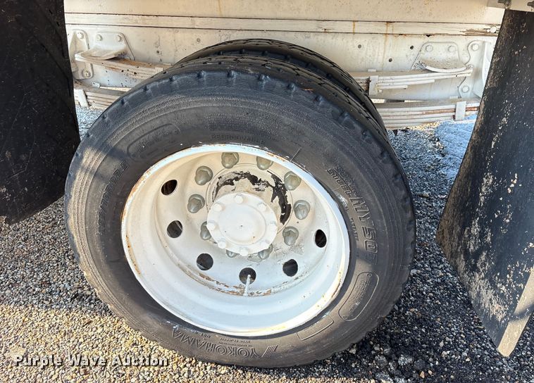 image for item DY0961 1989 Mack CS water truck