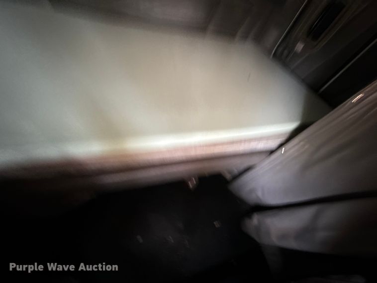 image for item DY8114 2006 Peterbilt 379 semi truck