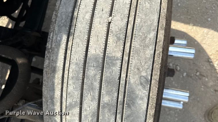 image for item DY8114 2006 Peterbilt 379 semi truck