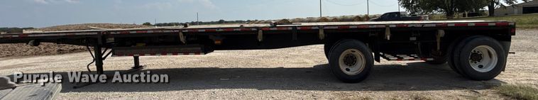 image for item DY8187 1996 Fruehauf flatbed trailer
