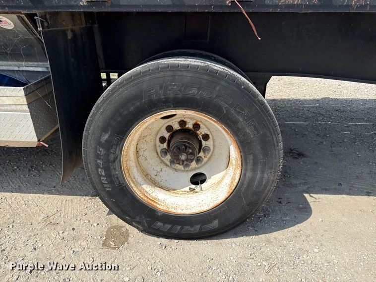 image for item DY8187 1996 Fruehauf flatbed trailer