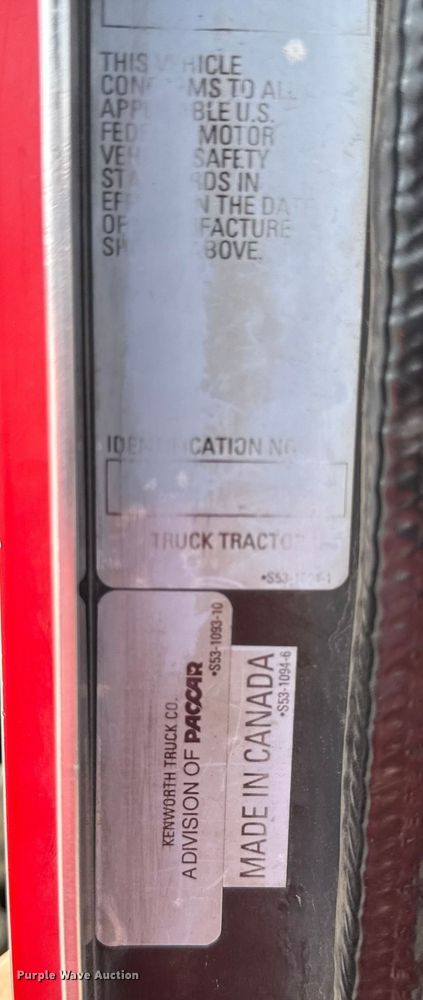 image for item DY8194 2007 Kenworth semi truck