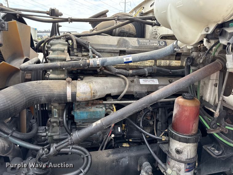 image for item DY8196 1996 Volvo WG semi truck