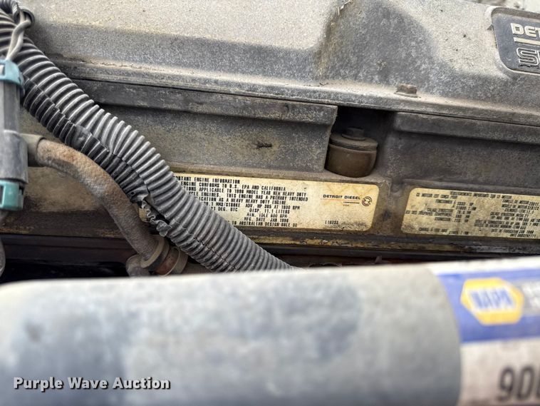 image for item DY8196 1996 Volvo WG semi truck