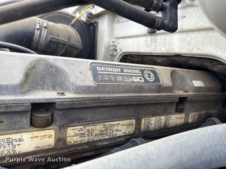 image for item DY8196 1996 Volvo WG semi truck