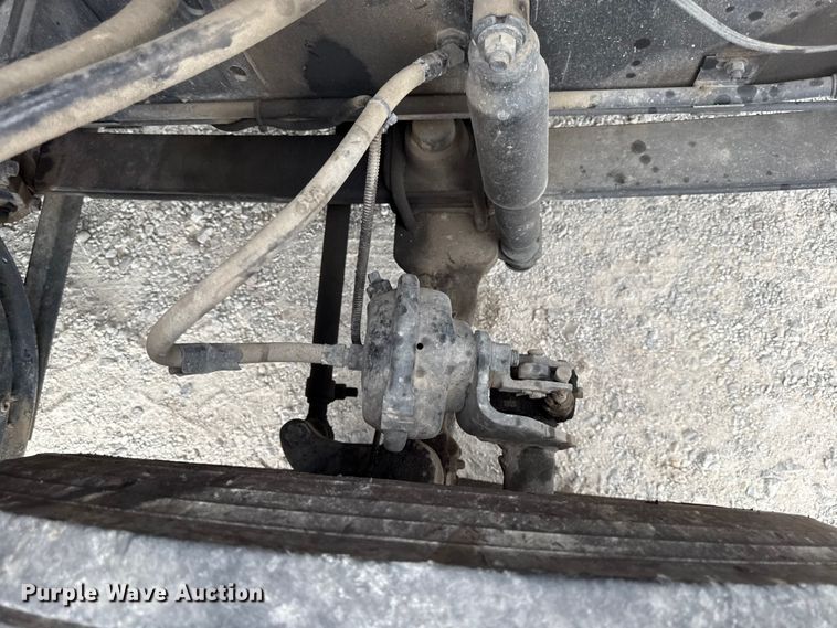 image for item DY8196 1996 Volvo WG semi truck