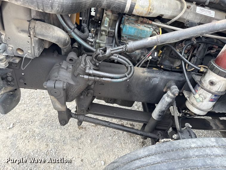 image for item DY8196 1996 Volvo WG semi truck