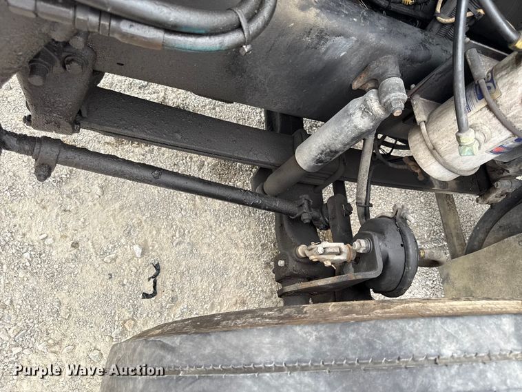 image for item DY8196 1996 Volvo WG semi truck