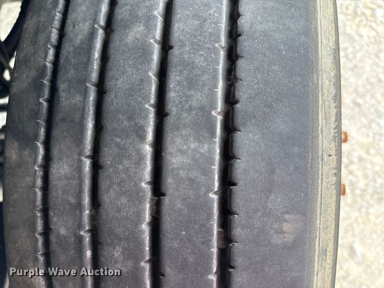 image for item DY8196 1996 Volvo WG semi truck