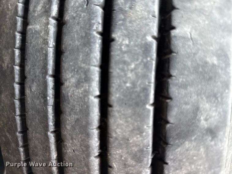 image for item DY8196 1996 Volvo WG semi truck