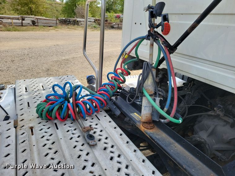 image for item DZ6608 2016 Mack CXU613 semi truck