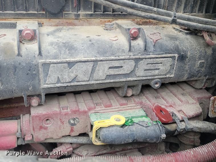 image for item DZ6608 2016 Mack CXU613 semi truck