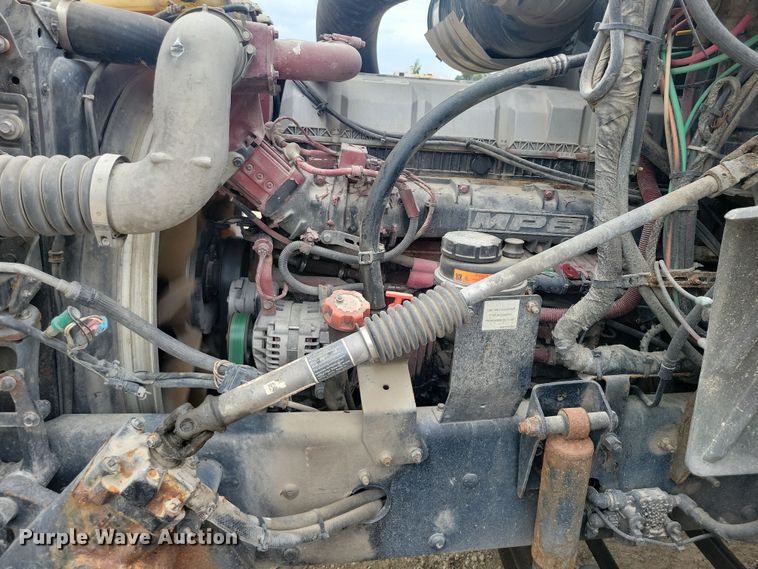 image for item DZ6608 2016 Mack CXU613 semi truck