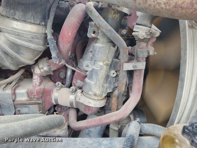 image for item DZ6608 2016 Mack CXU613 semi truck