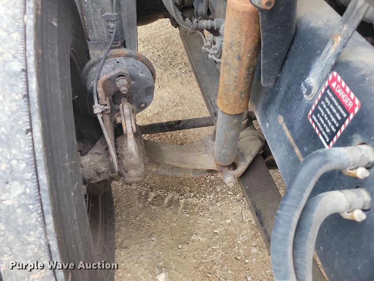 image for item DZ6608 2016 Mack CXU613 semi truck