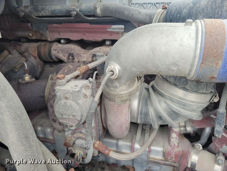 image for item DZ6608 2016 Mack CXU613 semi truck