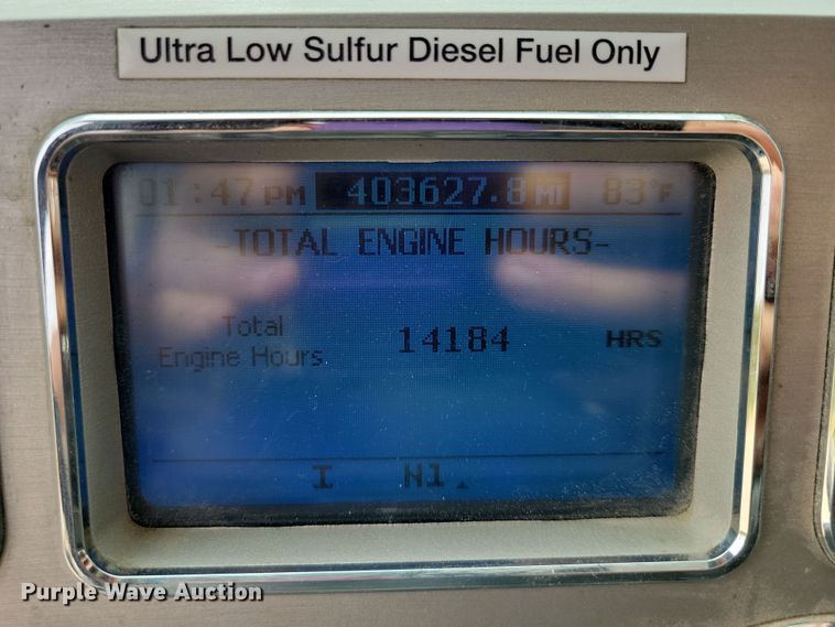 image for item DZ6608 2016 Mack CXU613 semi truck