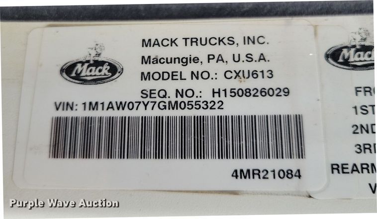 image for item DZ6608 2016 Mack CXU613 semi truck