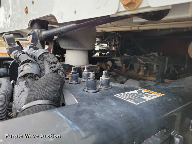 image for item DZ6623 2018 Peterbilt  567 semi truck