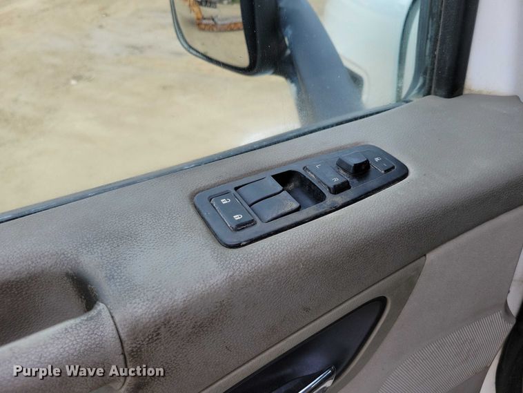 image for item DZ6623 2018 Peterbilt  567 semi truck