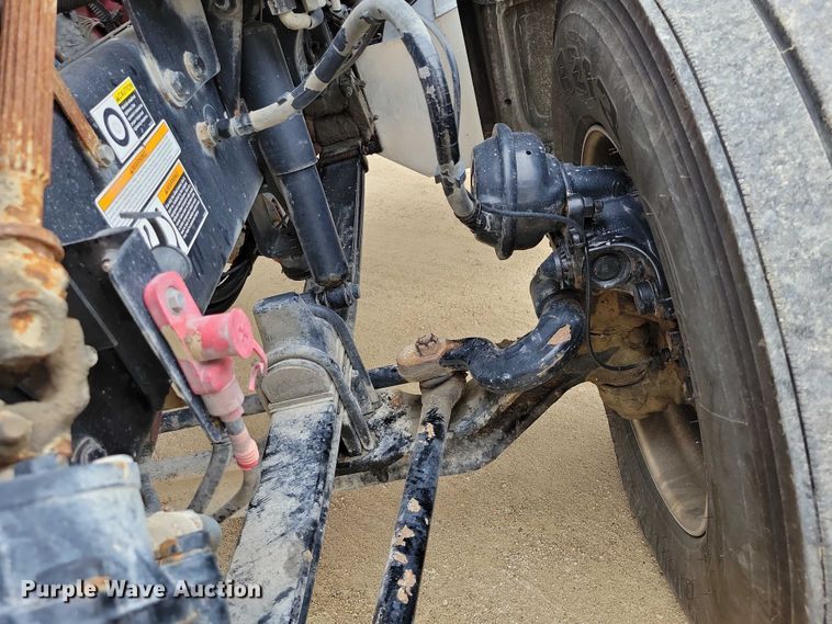 image for item DZ6623 2018 Peterbilt  567 semi truck