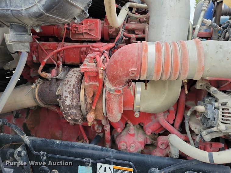 image for item DZ6623 2018 Peterbilt  567 semi truck