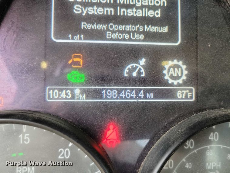 image for item DZ6623 2018 Peterbilt  567 semi truck