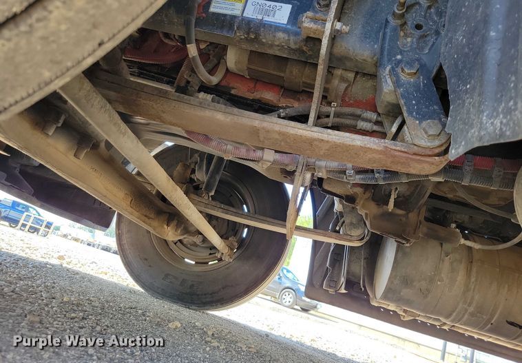 image for item DZ6639 2015 Freightliner  Cascadia  semi truck