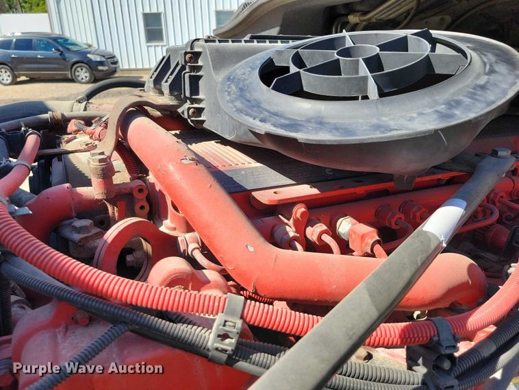 image for item DZ6639 2015 Freightliner  Cascadia  semi truck