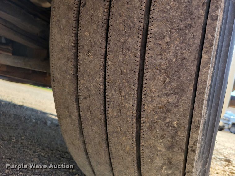 image for item DZ6639 2015 Freightliner  Cascadia  semi truck