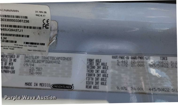 image for item DZ6639 2015 Freightliner  Cascadia  semi truck